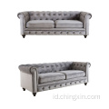 Furniture Ruang Tamu Gaya Eropa Tuffed Beludru Chesterfield Sofa Sofa Abu-abu